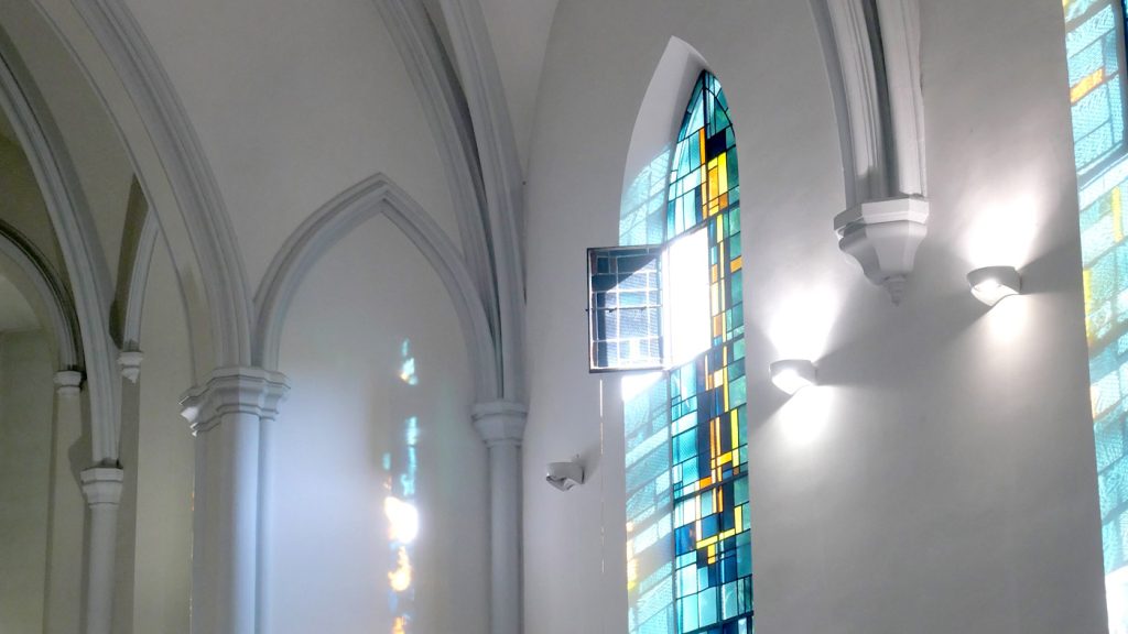 Laissons nous transformer par la lumière du Christ ♫